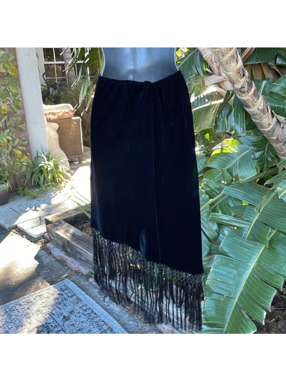 Laundry asymmetric velvet skirt with fringe - Picture 2 of 4